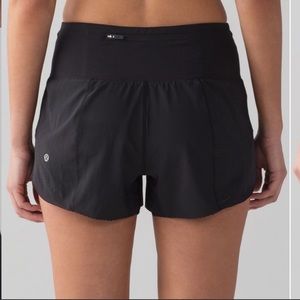 Lululemon Smooth Stride Short 6